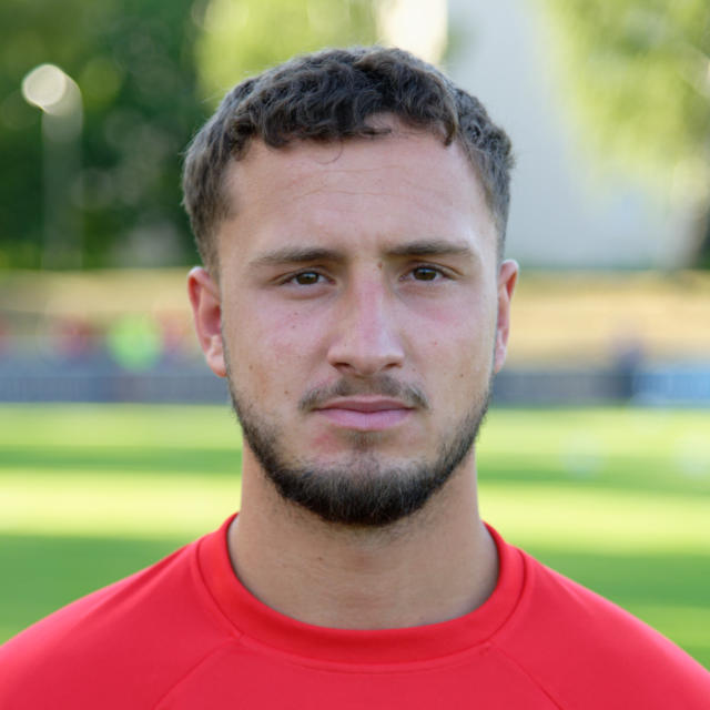 (27) Lucas Markert