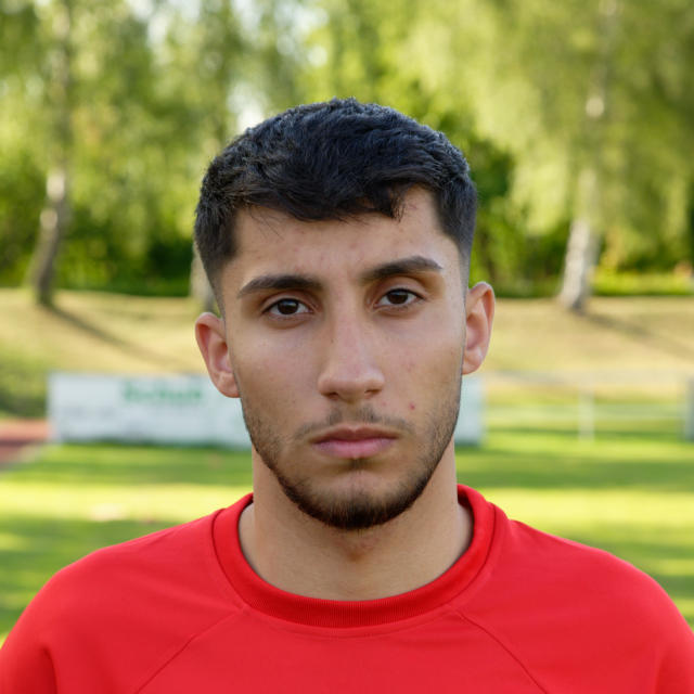 (29) Egzon Mustafa