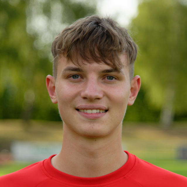 (4) Lucas Ruiu